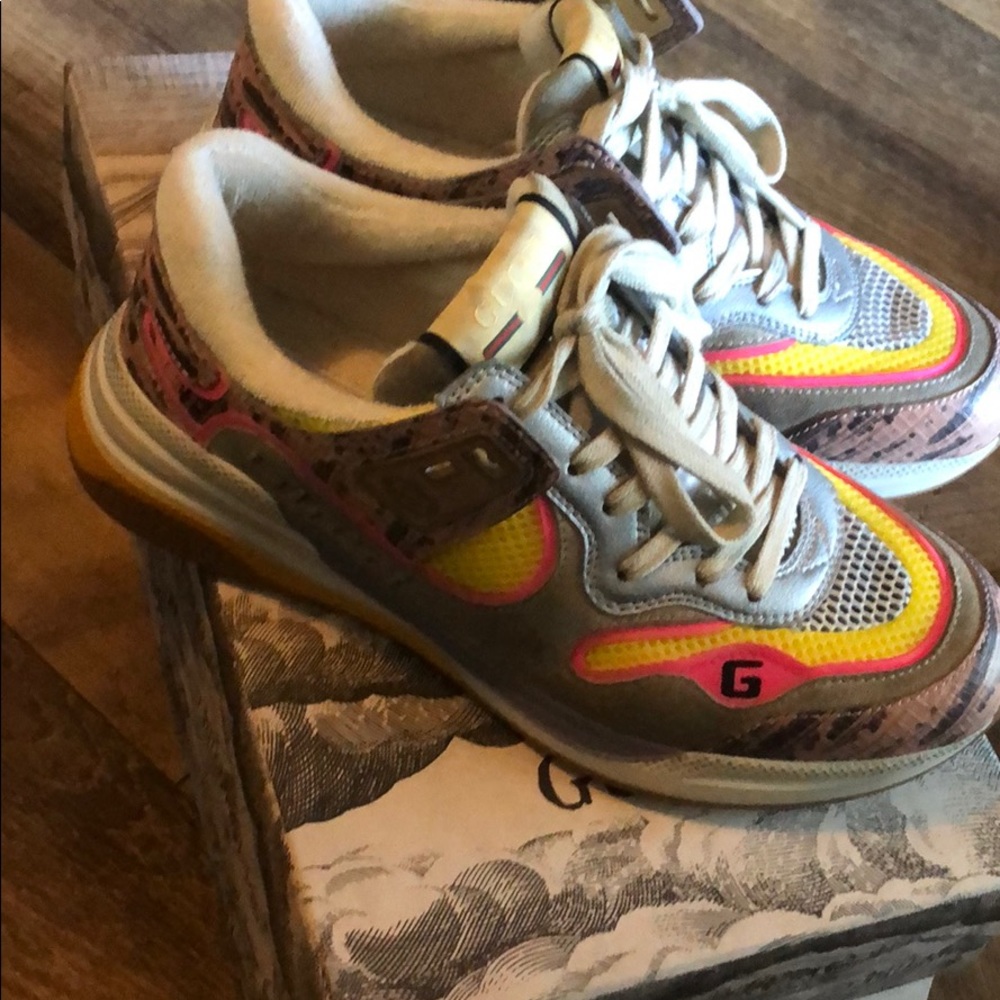 Sold on Instagram - Picture 2 of 9